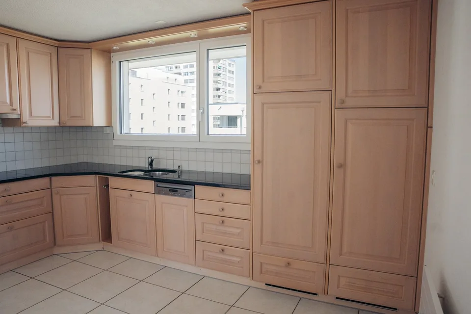 Charmante 4.5-Zimmer-Attikawohnung mit Bergpanorama in Thun – Foto 10 von 24