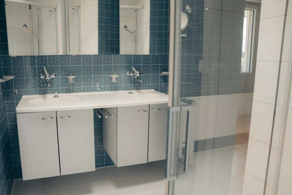 Charmante 4.5-Zimmer-Attikawohnung mit Bergpanorama in Thun – Foto 24 von 24