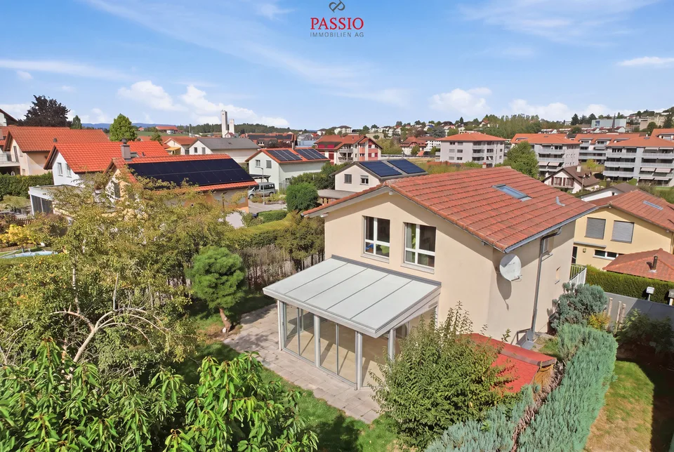Casa familiare 5.5 locali con giardino d'inverno e idillio giardino – foto 2 di 20