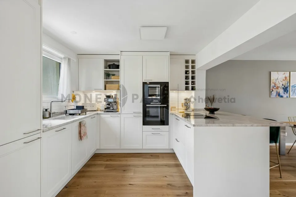 Affascinante casa a schiera di 5,5 locali – foto 2 di 8