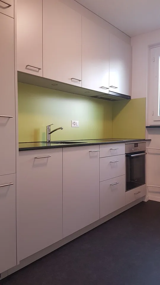Sunny 4-room apartment with balcony in Dotzigen – photo 2 of 9