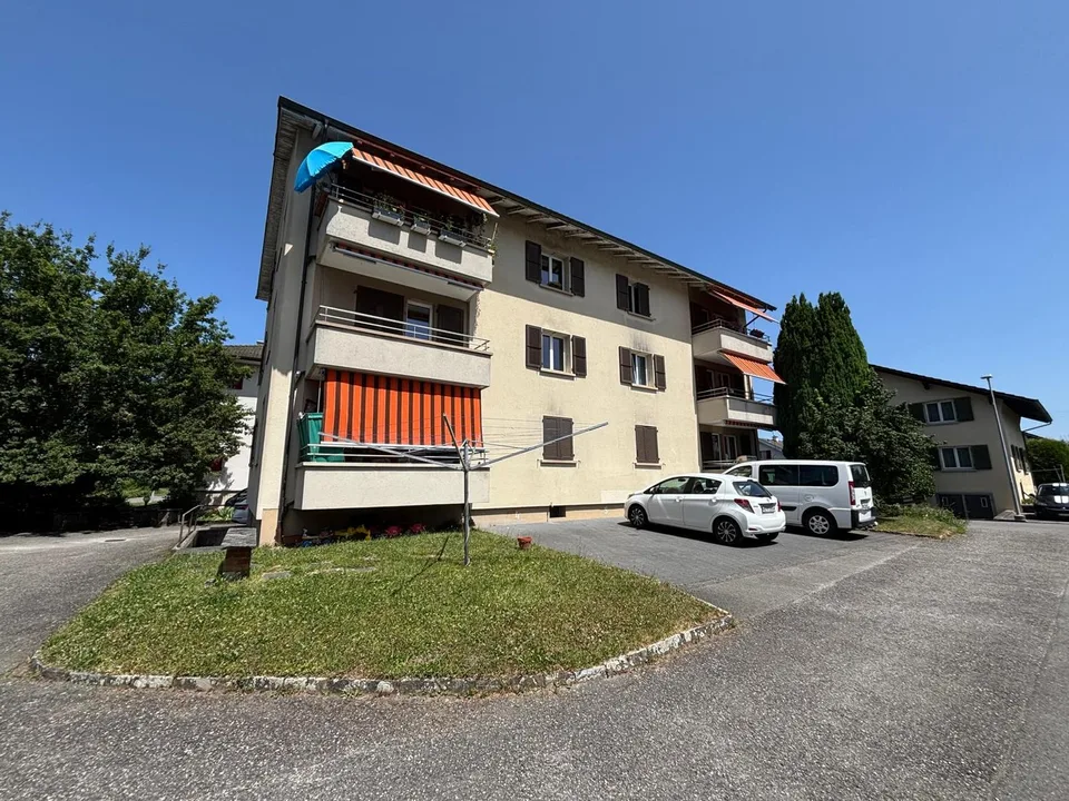 Sunny 4-room apartment with balcony in Dotzigen – photo 9 of 9