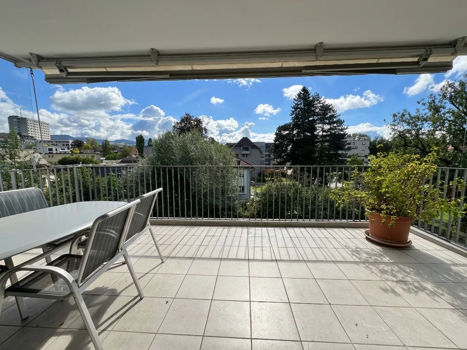 Wohnen auf 136 m²: Lichtdurchflutete 4.5-Zimmerwohnung mit riesiger Küche – Foto 19 von 23