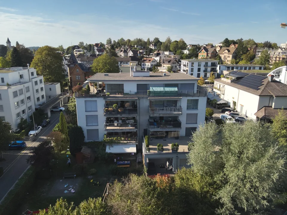 Wohnen auf 136 m²: Lichtdurchflutete 4.5-Zimmerwohnung mit riesiger Küche – Foto 16 von 23