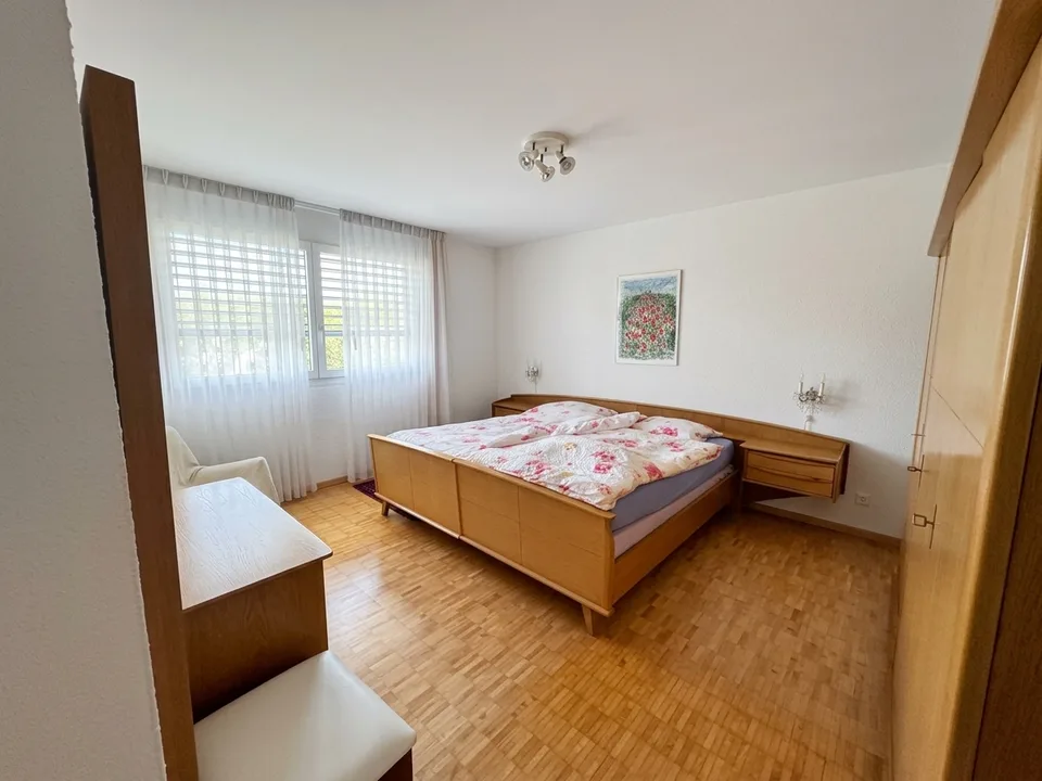 Wohnen auf 136 m²: Lichtdurchflutete 4.5-Zimmerwohnung mit riesiger Küche – Foto 10 von 23