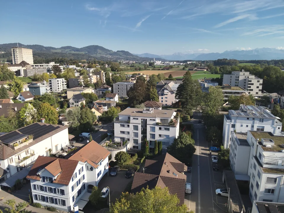 Wohnen auf 136 m²: Lichtdurchflutete 4.5-Zimmerwohnung mit riesiger Küche – Foto 18 von 23