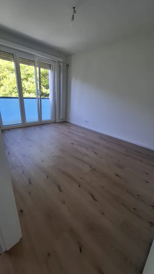 Zweizimmerwohnung komplett renoviert – Foto 3 von 5