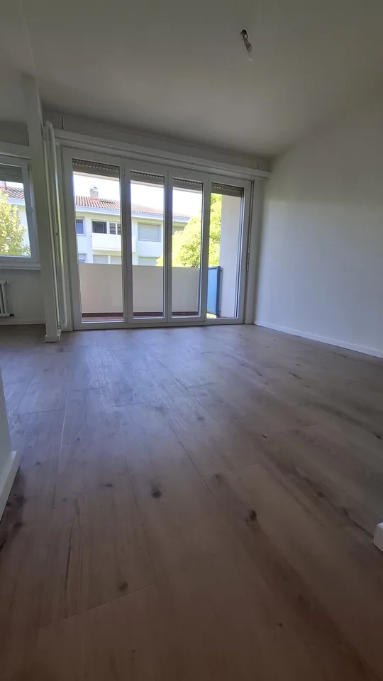 Zweizimmerwohnung komplett renoviert – Foto 4 von 5