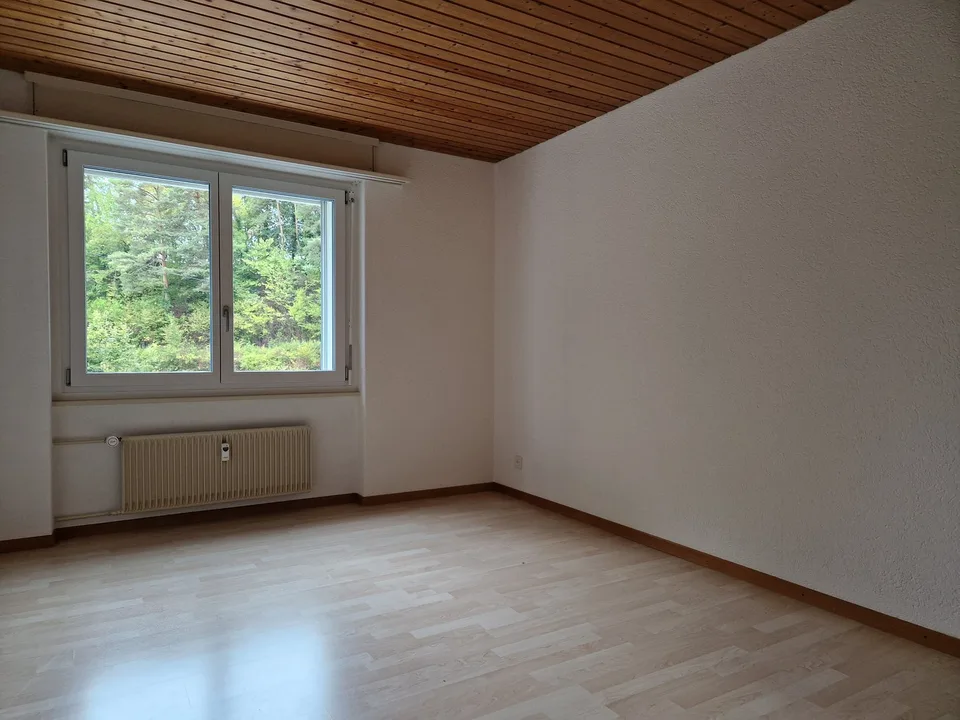 Charming 3.5-room apartment with balcony in Ferenbalm – available immediately! – photo 7 of 11