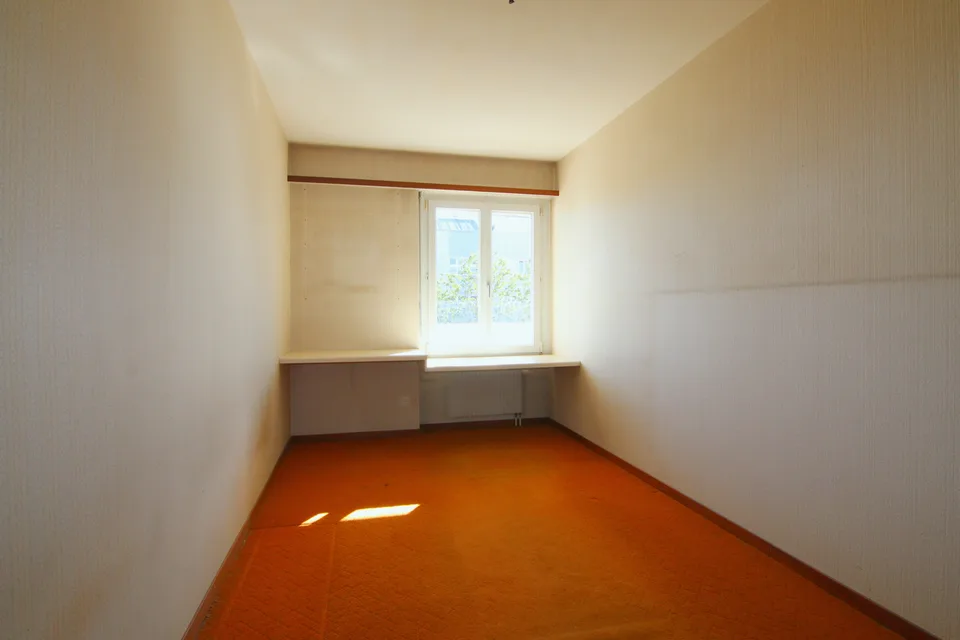 Helle Wohnung mit Balkon und Weitblick (inkl. 2 Parkplätze) – Foto 8 von 12