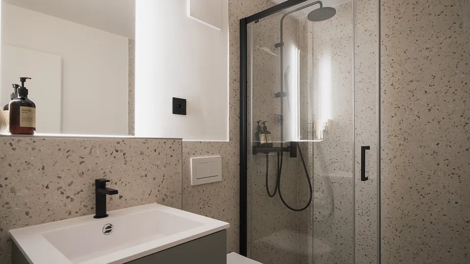 Stylish Pop-room in Schaffhausen - no kitchen – Foto 2 von 7