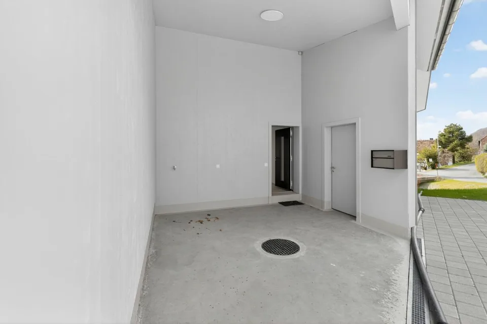 Modern 5.5-room single-family house with flexible 2.5-room annex – photo 26 of 26