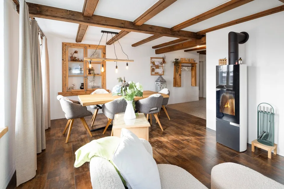 9 Zimmer Einfamilienhaus in Sarmenstorf – Foto 2 von 13