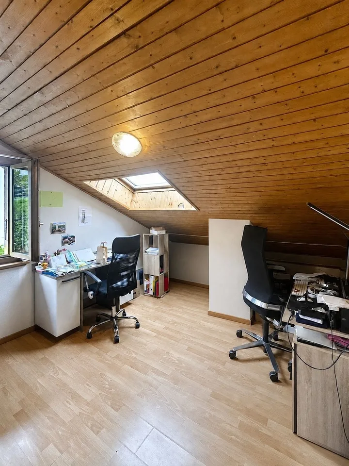 Family home with great potential – photo 6 of 7
