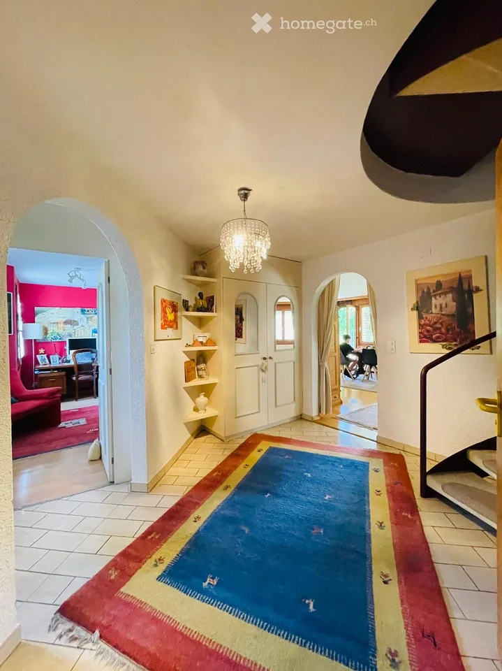 Appartamento duplex/maisonette spazioso di 6,5 locali con giardino incantato a Grabs – foto 2 di 20