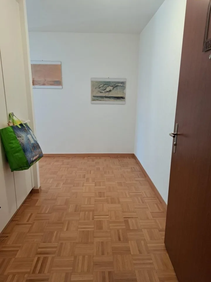 Zweieinhalb-Zimmer-Wohnung im 4. Stock in Vevey – Foto 3 von 4