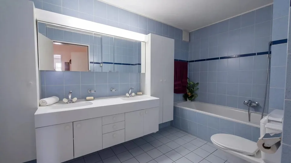 Attraktive 4.5-Zimmer-Wohnung mit Cheminée in Biberist und viel Ges... – Foto 6 von 6