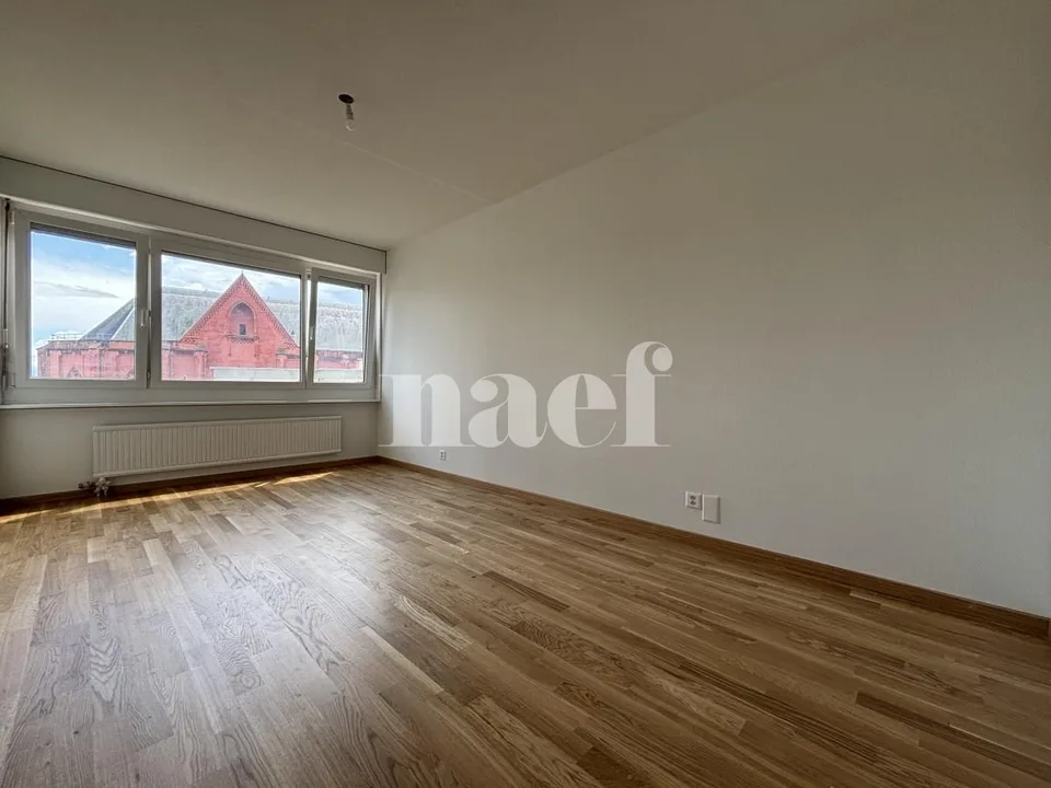 Zweizimmerwohnung ideal in der Nähe des Stadtzentrums von Neuchâtel gelegen – Foto 3 von 5