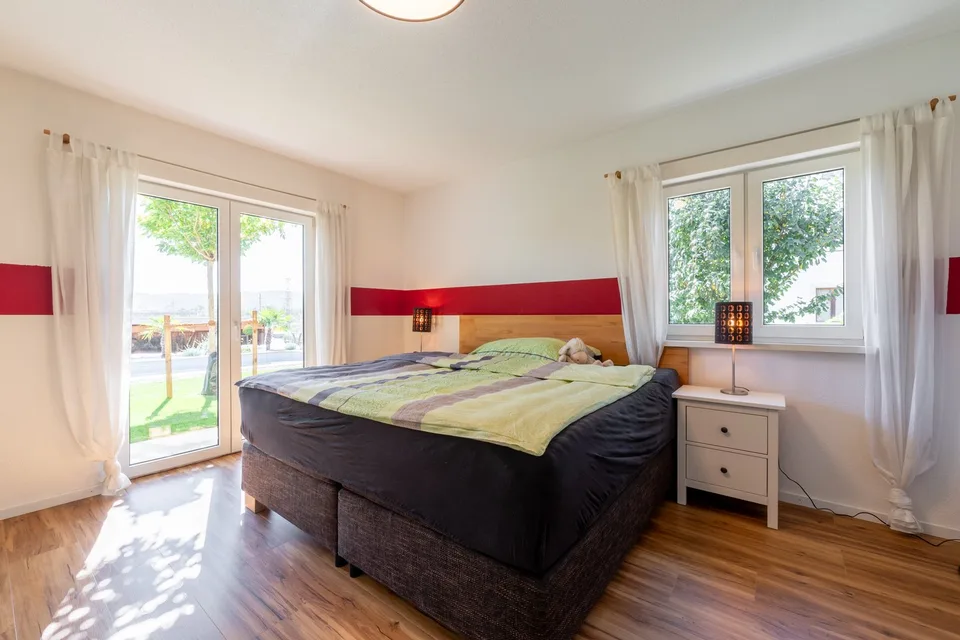 Habitation de rêve avec piscine, jardin idyllique et intimité – photo 7 sur 10
