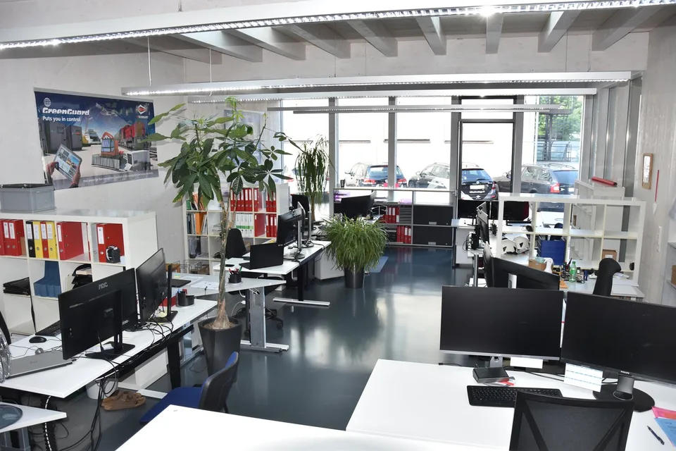 Moderne, sehr helle Büroräume im Erdgeschoss – Foto 5 von 15