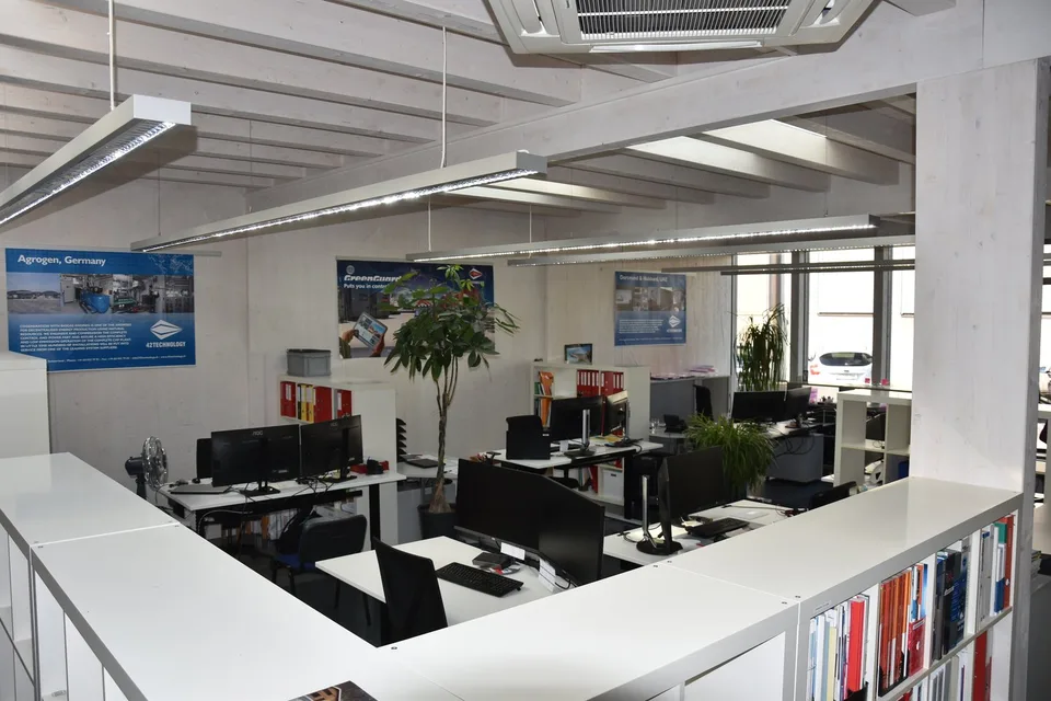 Moderne, sehr helle Büroräume im Erdgeschoss – Foto 7 von 15