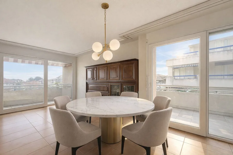 Au coeur de Prilly : Spacieux appartement de 4.5 pièces avec balcons – photo 13 sur 20