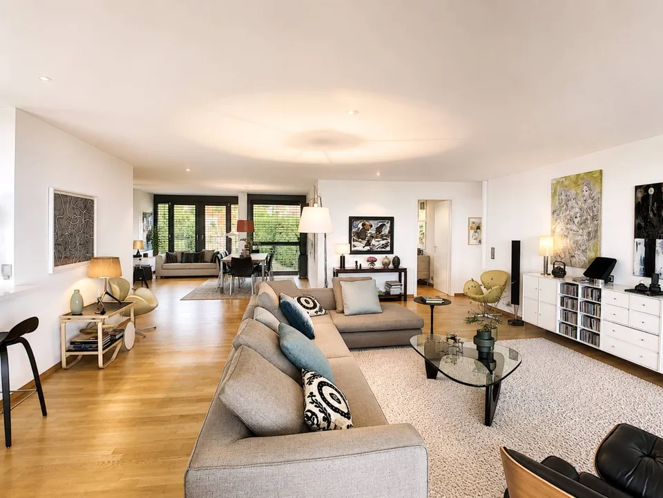Spacieux appartement contemporain de 5.5 pièces avec vue panoramique – Foto 15 von 26