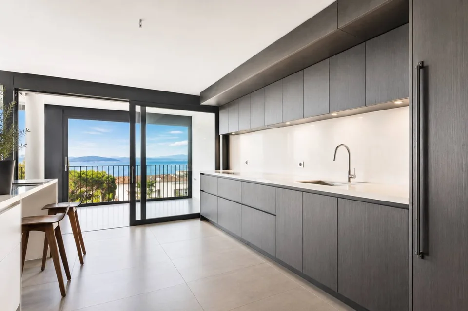 Spacieux appartement contemporain de 5.5 pièces avec vue panoramique – Foto 17 von 26
