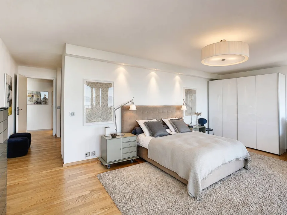 Spacieux appartement contemporain de 5.5 pièces avec vue panoramique – Foto 23 von 26
