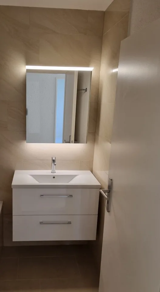 Helle Wohnung nahe Stadtgrenze – Foto 4 von 8