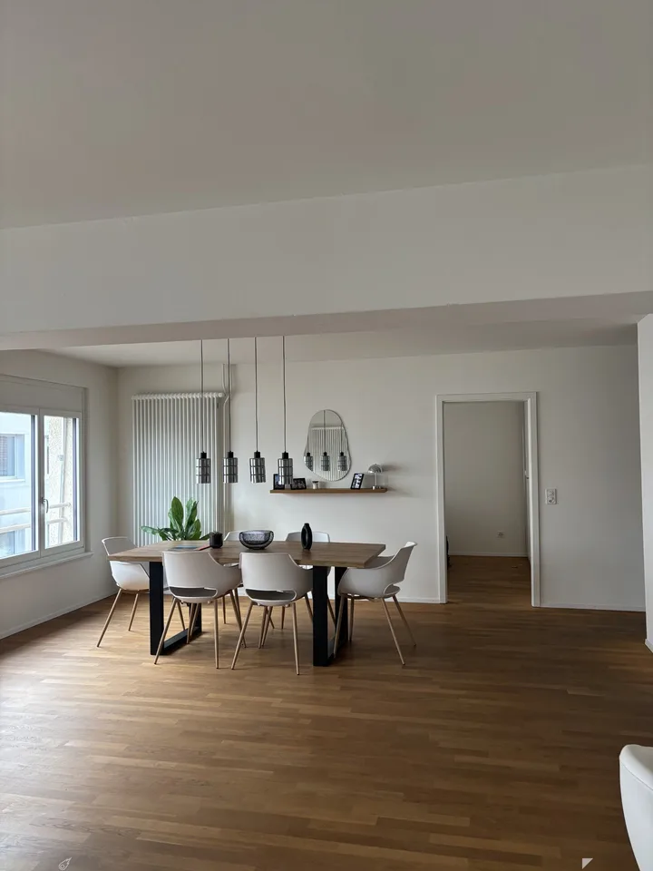 Helle 2-Zimmer-Loft an der Kontrollstrasse in Biel – Foto 2 von 8
