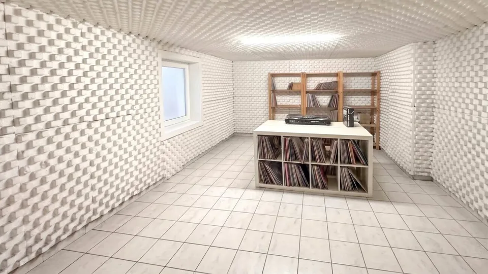 Casa di charme con camino, terrazzo e locale hobby insonorizzato – foto 13 di 13