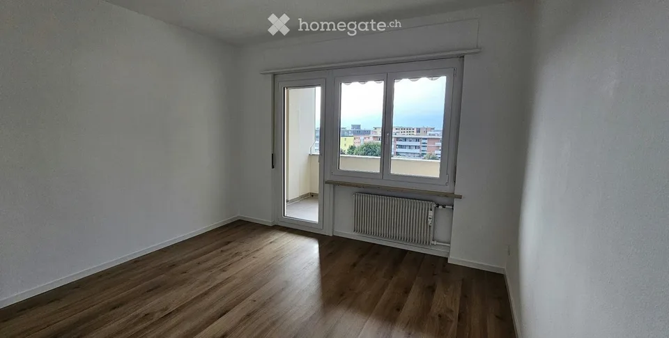 Wohnung 4.5 Zimmer in Tenero – Foto 2 von 8
