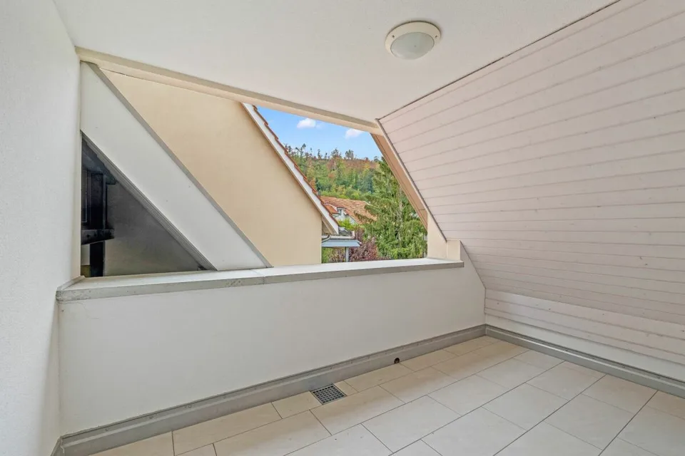 Grosszügige 4.5-Zimmer Maisonettewohnung mit viel Wohnkomfort – Foto 12 von 12