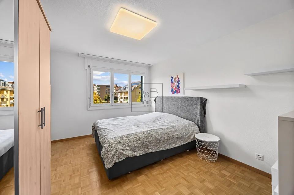 Family apartment with 5.5 rooms in the heart of the city – photo 4 of 8