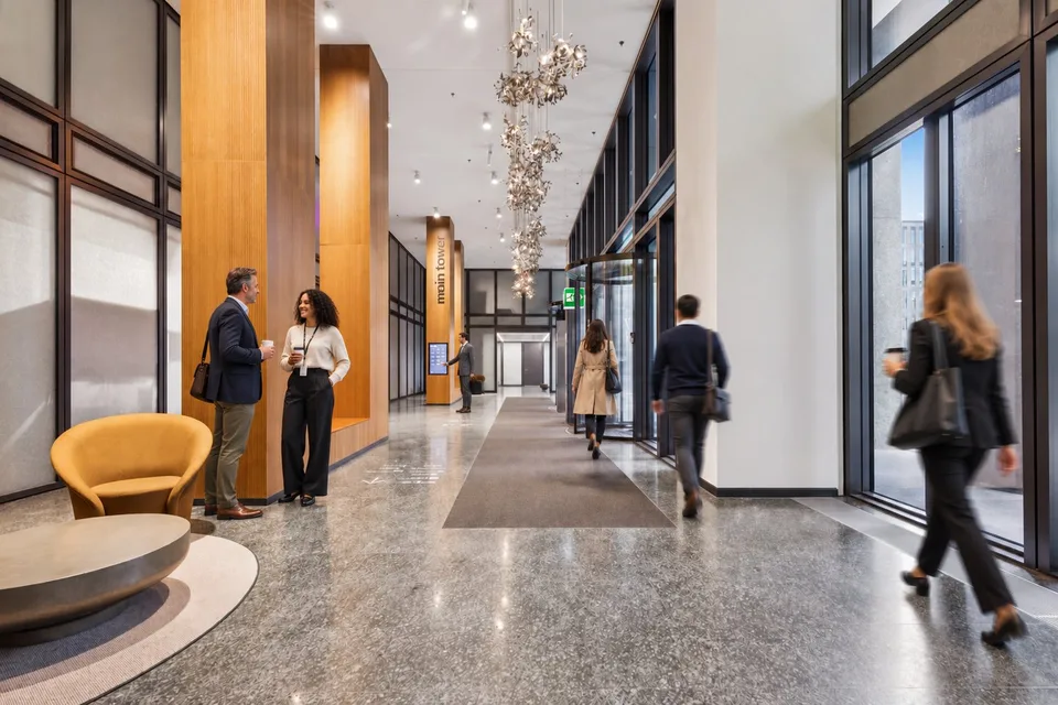 main tower - espaces de bureau entièrement aménagés pour un succès visible – photo 4 sur 12