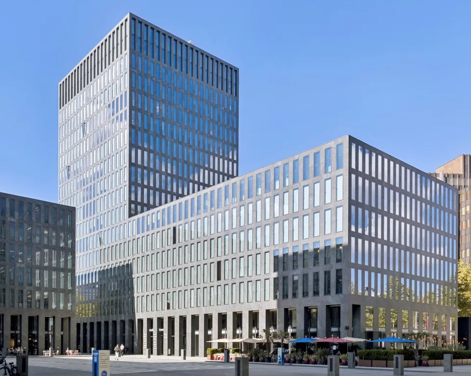 main tower - espaces de bureau entièrement aménagés pour un succès visible – photo 2 sur 12