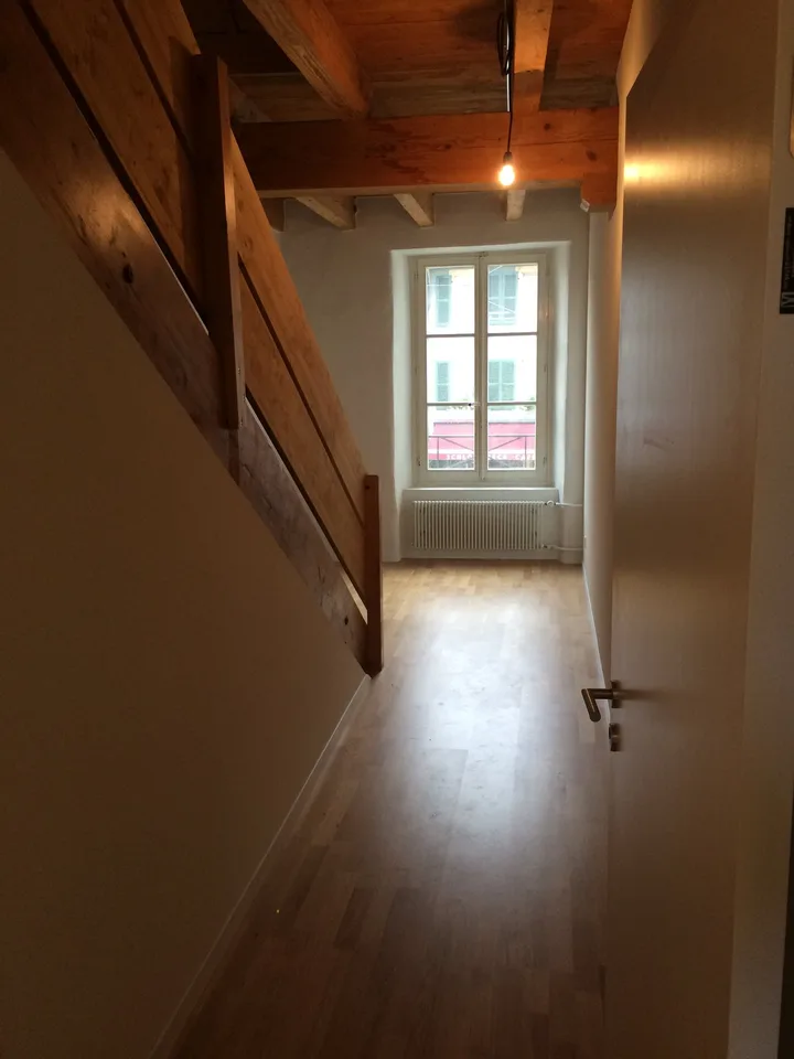 3,5 Zimmer-Duplexwohnung im Herzen von Nidau – Foto 3 von 15