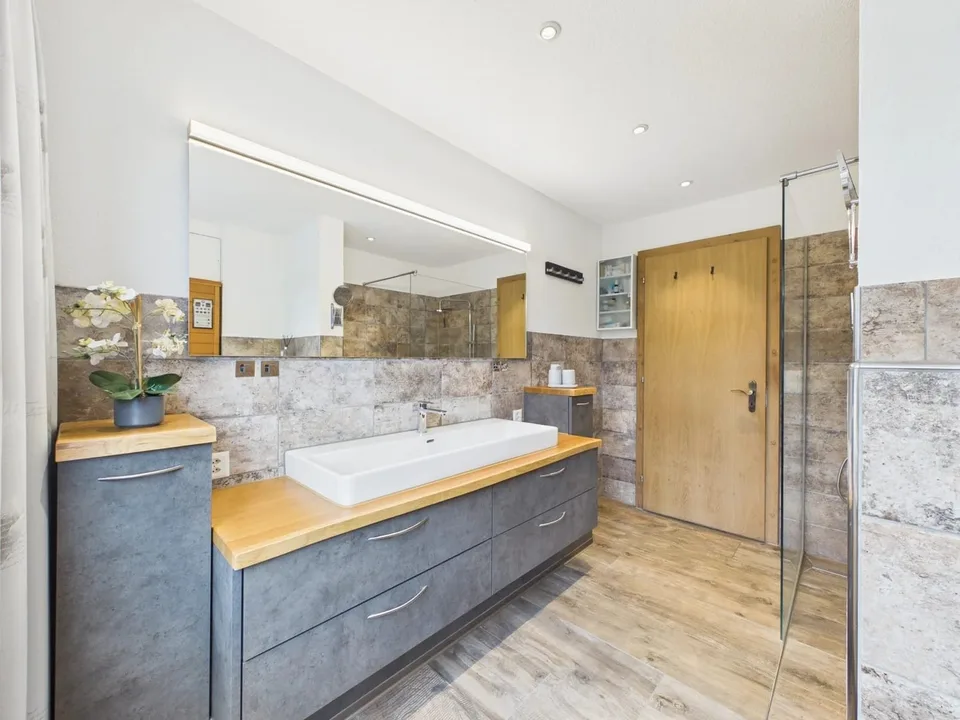 5.5 Zimmer Einfamilienhaus in Reinach AG – Foto 9 von 13