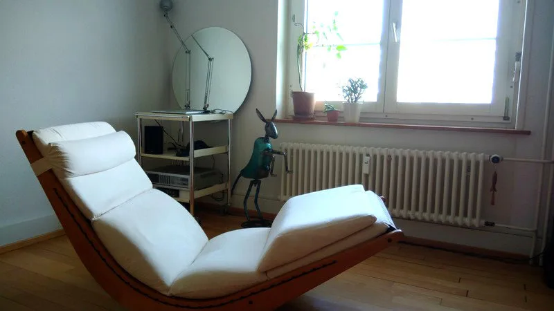 2 ZI-WOHNUNG IN BASEL - ALTSTADT/KLEINBASEL, MÖBLIERT, TEMPORÄR – foto 3 di 9