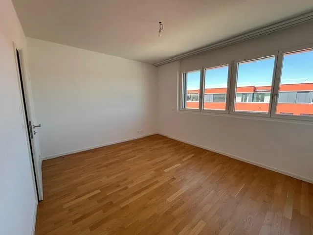 Lage 2.5 Zimmer - Mietvertrag mit festgelegter Laufzeit bis Ende Juli 2027 – Foto 4 von 7