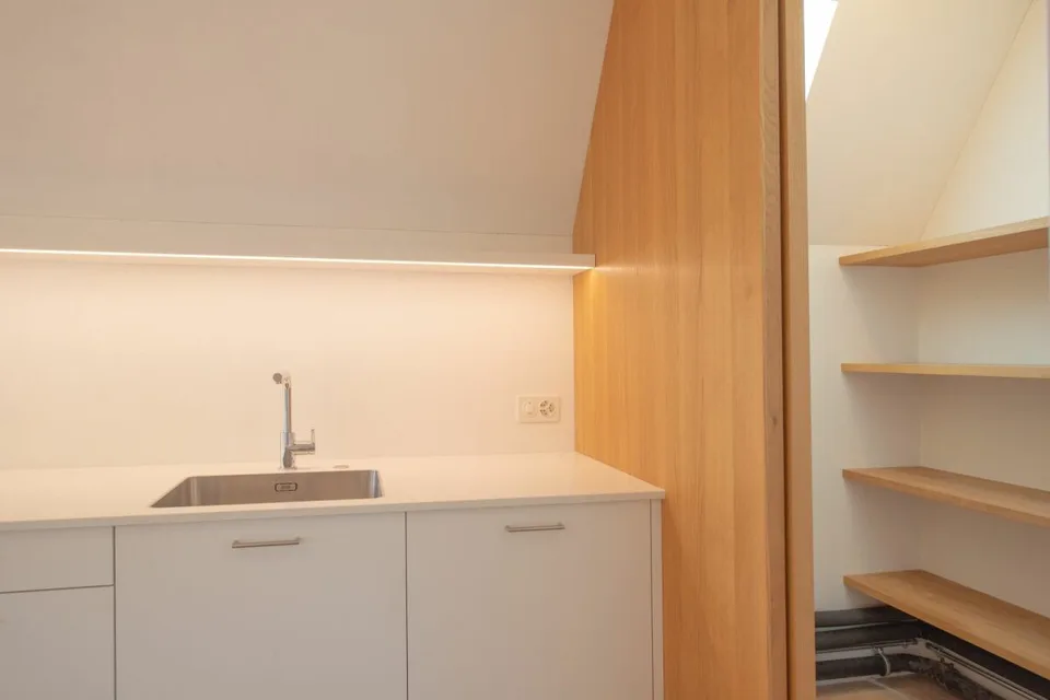 Exklusive Dachwohnung mit traumhaftem Rheinblick – Foto 6 von 12