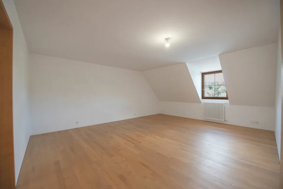 Exklusive Dachwohnung mit traumhaftem Rheinblick – Foto 8 von 12