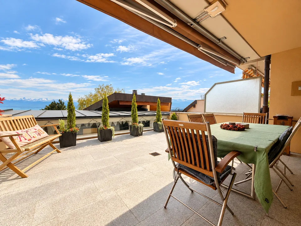 A Luins, Casa di 5.5 locali tra vigneti e vista sul Lago di Ginevra – foto 3 di 19