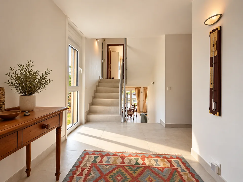 A Luins, Casa di 5.5 locali tra vigneti e vista sul Lago di Ginevra – foto 10 di 19