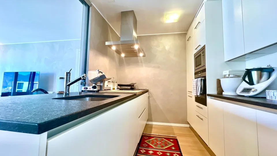 Elegantes Apartment mit 4.5 Zimmern und Seeblick in Lugano Massagno – Foto 8 von 22