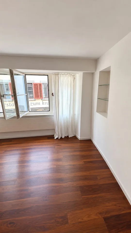 Espace commercial avec charme historique au cœur de la vieille ville de Zurich 38 m² – photo 4 sur 6