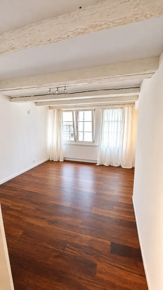 Espace commercial avec charme historique au cœur de la vieille ville de Zurich 38 m² – photo 3 sur 6
