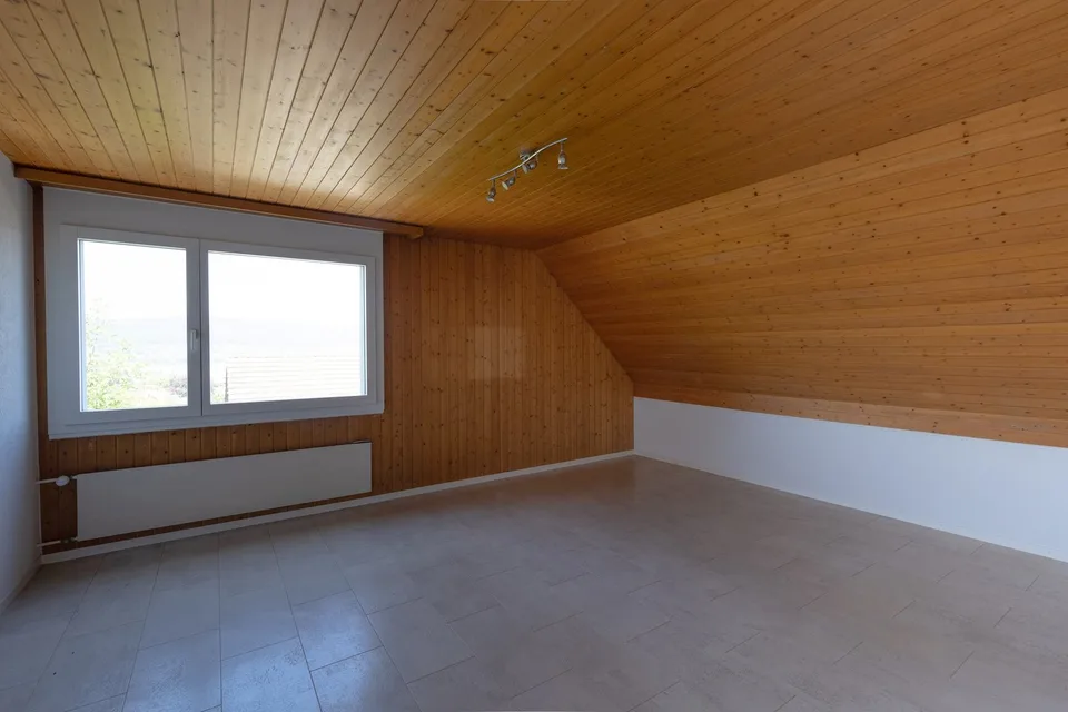 Freistehendes 6.5-Zimmer Einfamilienhaus an ruhiger Lage – Foto 7 von 9