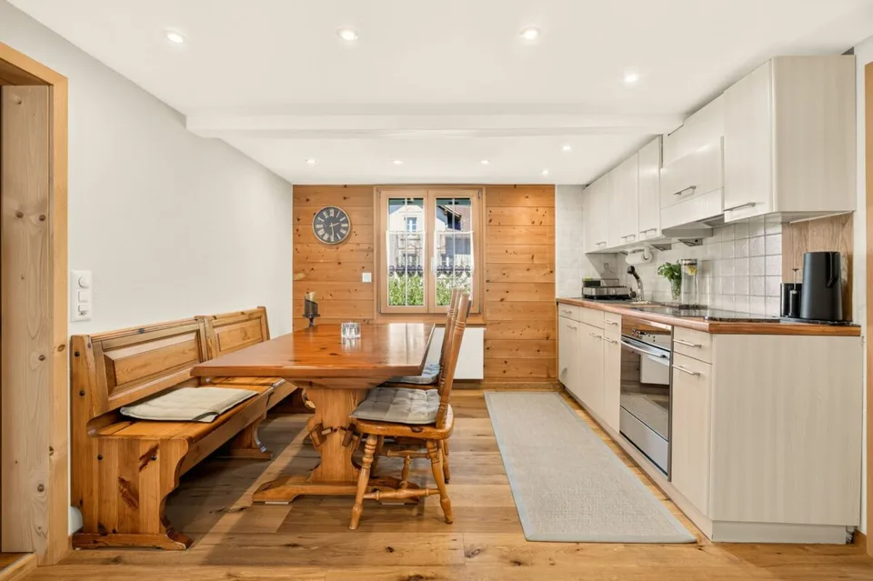 Peacefully located single-family house with prepared annex, barn and dreamy garden – photo 7 of 30